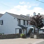 The Marton Arms אינגלטון