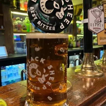 Inn The Marton Arms