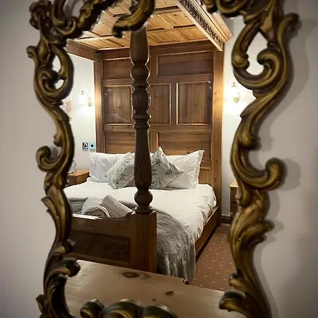 The Marton Arms 3* إنغيلتون