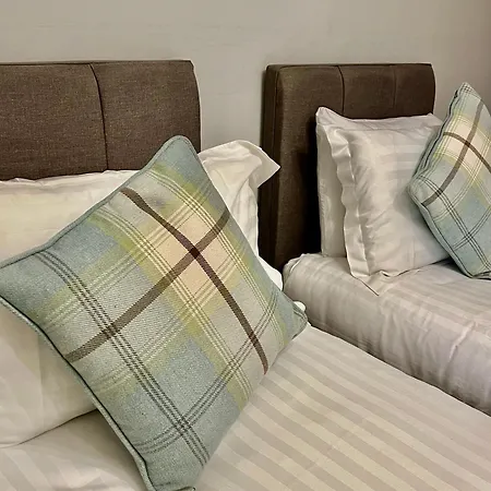 The Marton Arms Inn 3*